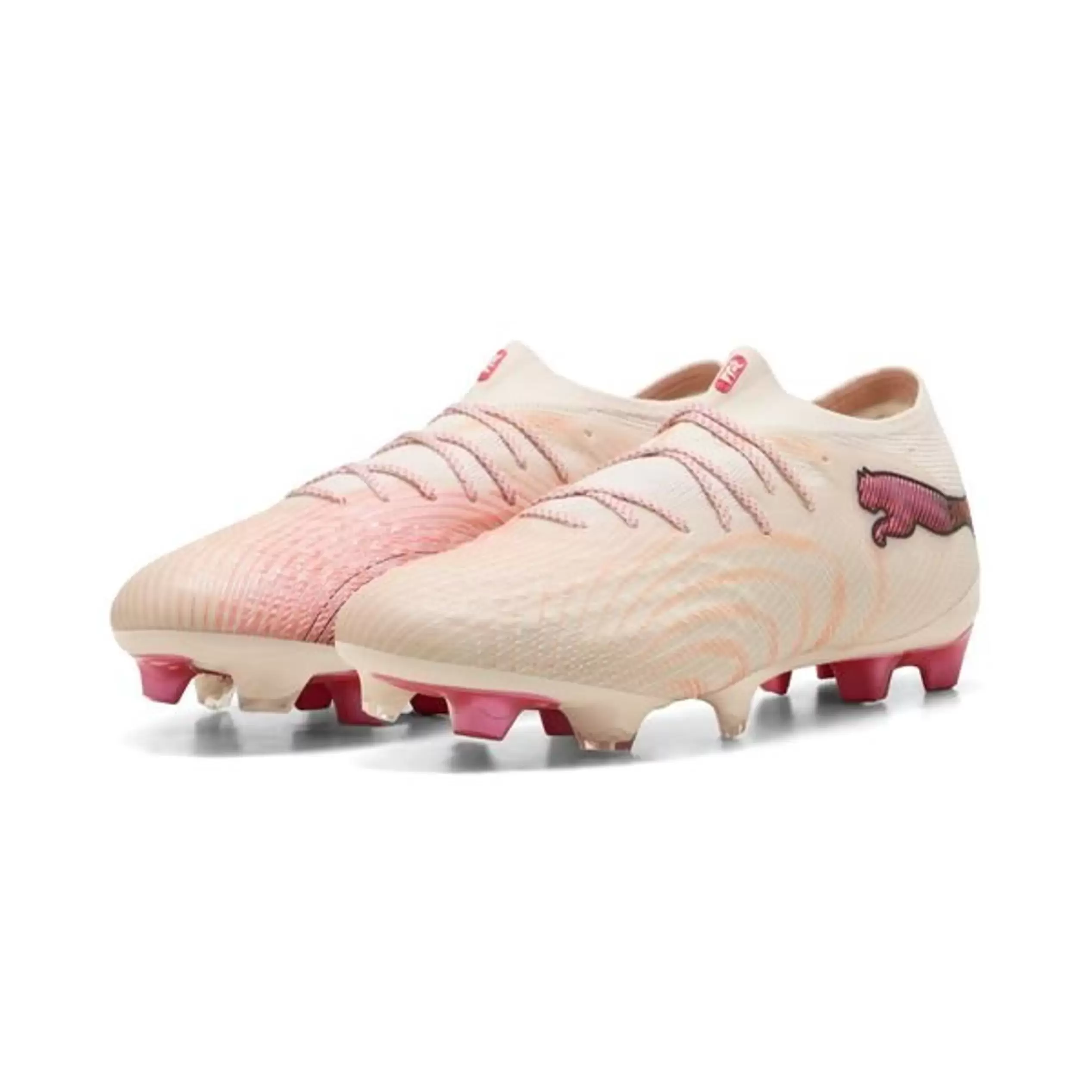 PUMA Future 9 Ultimate Low Cut FG The Arrival - Sokeroitu manteli/Valkoinen/Ultra Red/Musta
