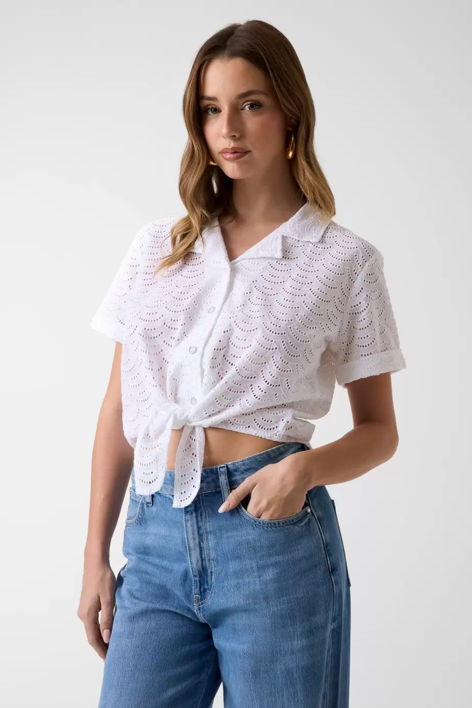 Eyelets shirt