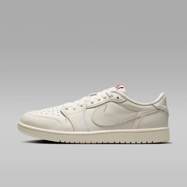 Air Jordan 1 Retro Low