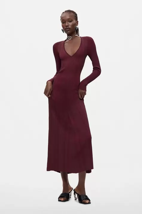 Long-sleeved knit dress