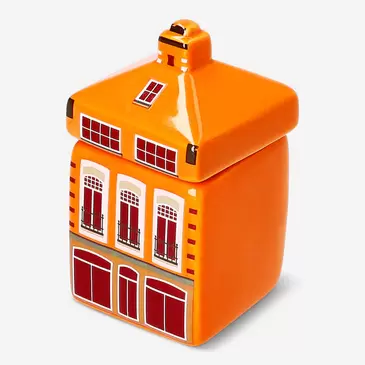 Nordic spice house - Orange and burgundy