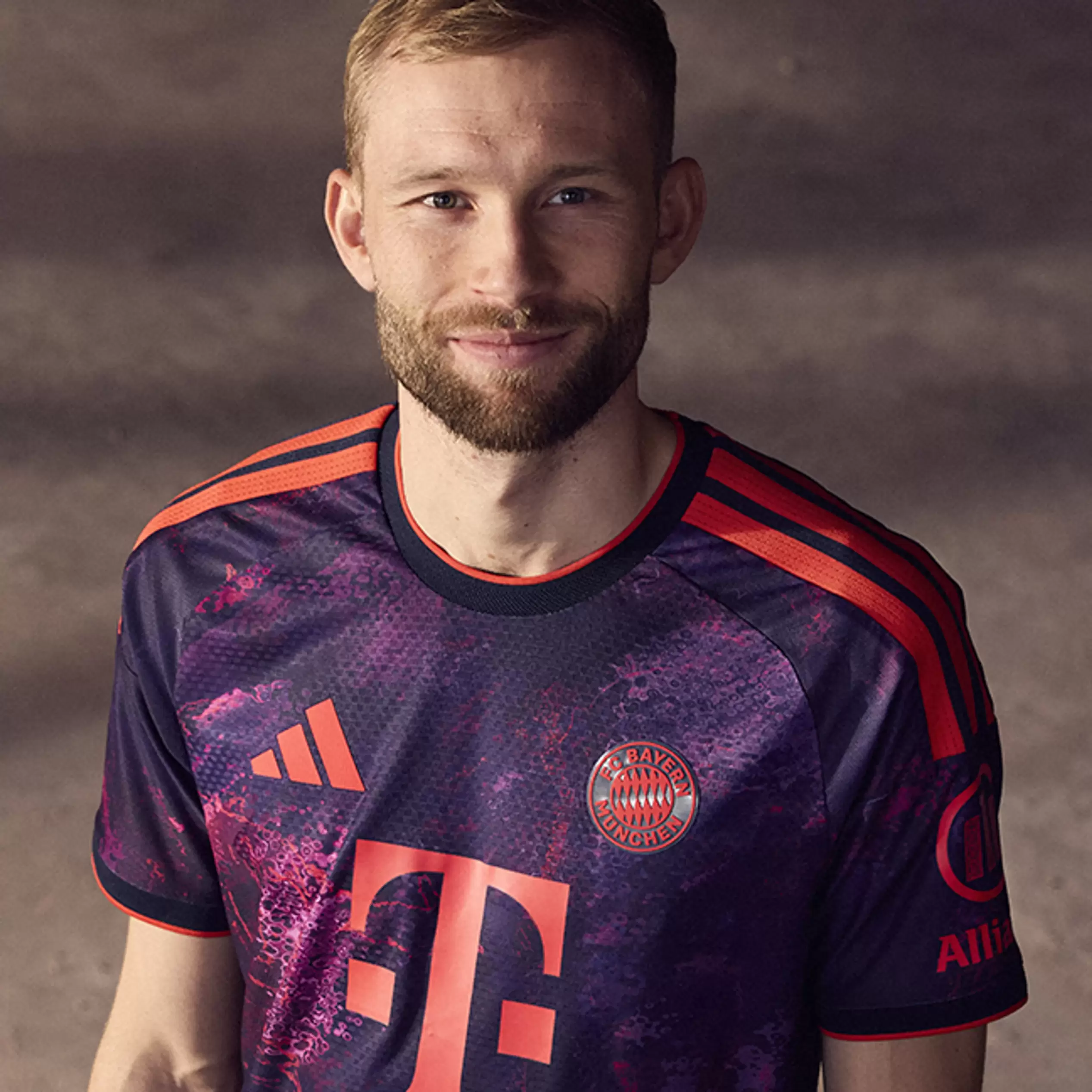 Linkcard-bayern-third-shirt-26-27