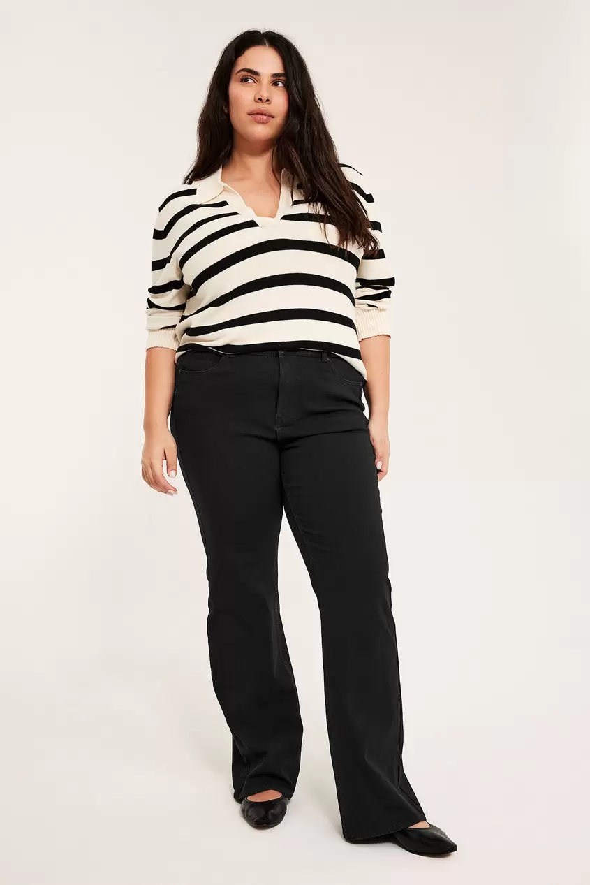 Bootcut jeans high waist59,99 €Hinta 59,99 €