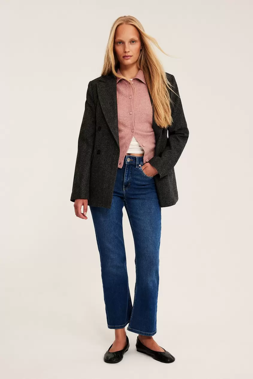 Cropped flare jeans regular waist49,99 €Hinta 49,99 €