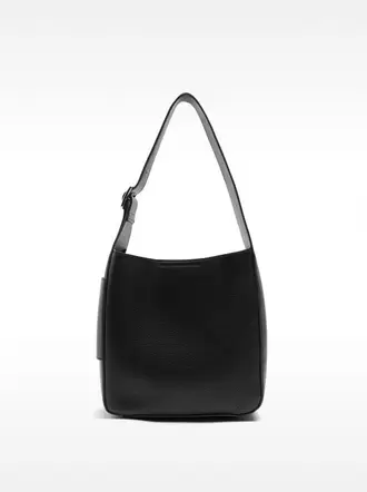 Shoulder bag with texture