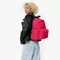 EASTPAK
										DAY PAK'R                                                                                    STRAWBERRY PINK