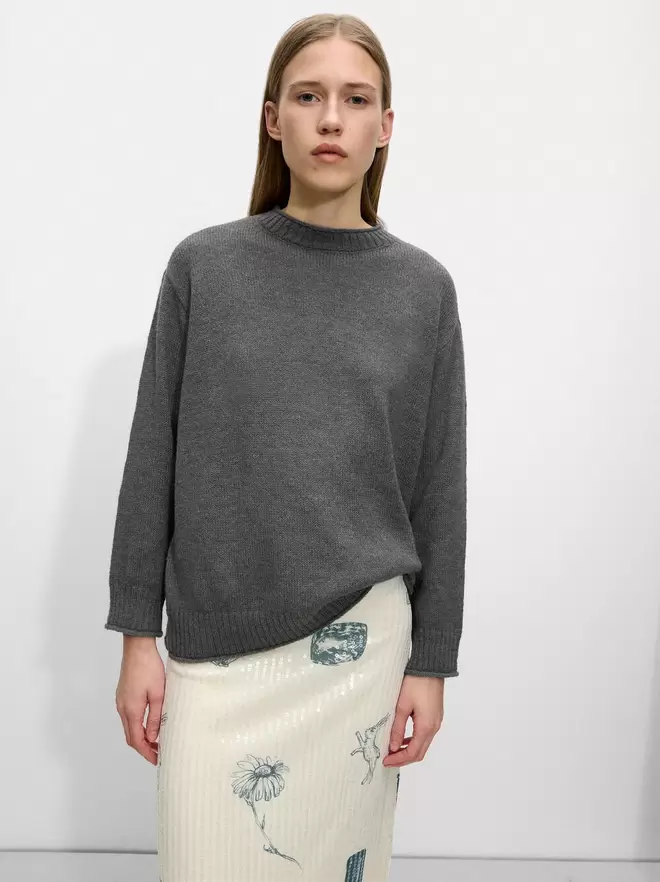 Round-neck knit sweater