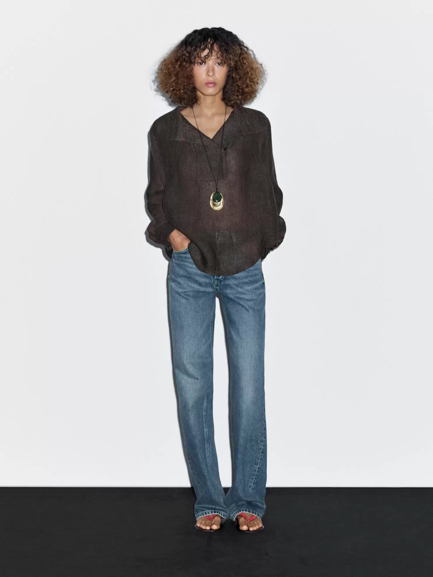 100% linen blouse with chest detail