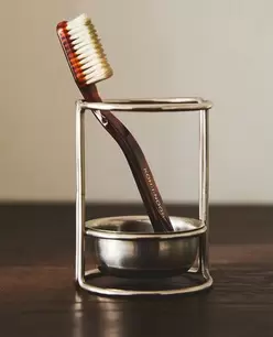 METAL TOOTHBRUSH HOLDER