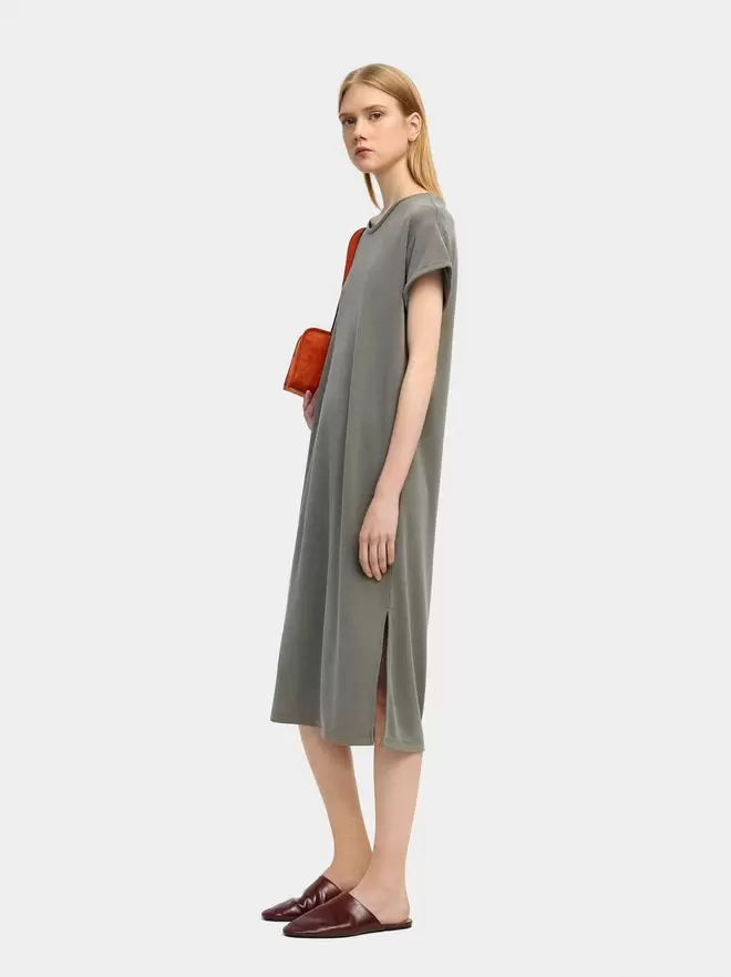 Plain midi dress
