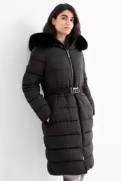 Quilted coat with belt, hood and faux fur trim