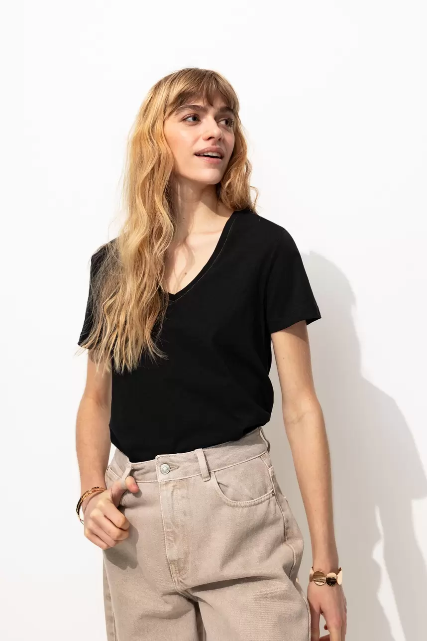 V-neckline t-shirt