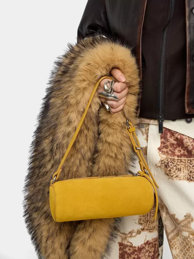 Leather shoulder bag