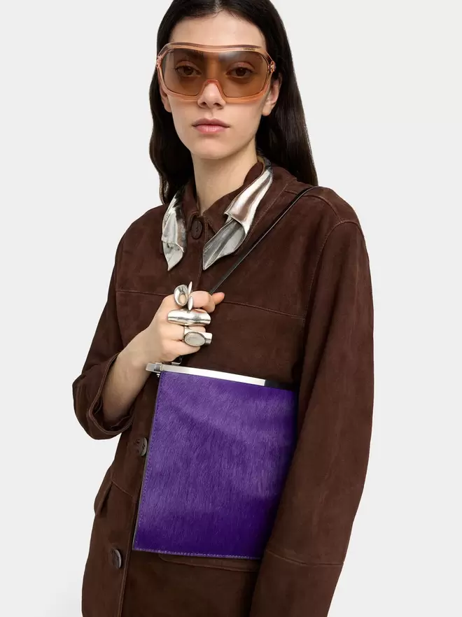 Leather shoulder bag