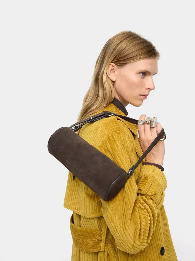Leather shoulder bag
