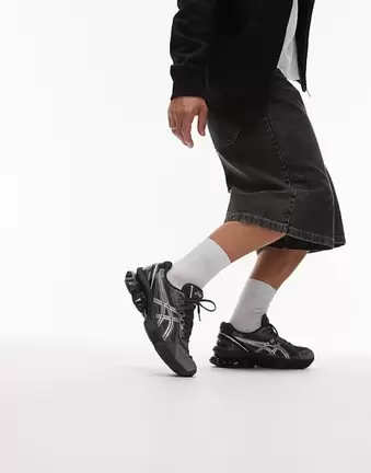 Asics Gel-Kinetic Fluent trainers in black and pure silver