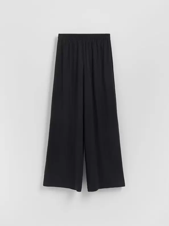 Bő nadrág modállal