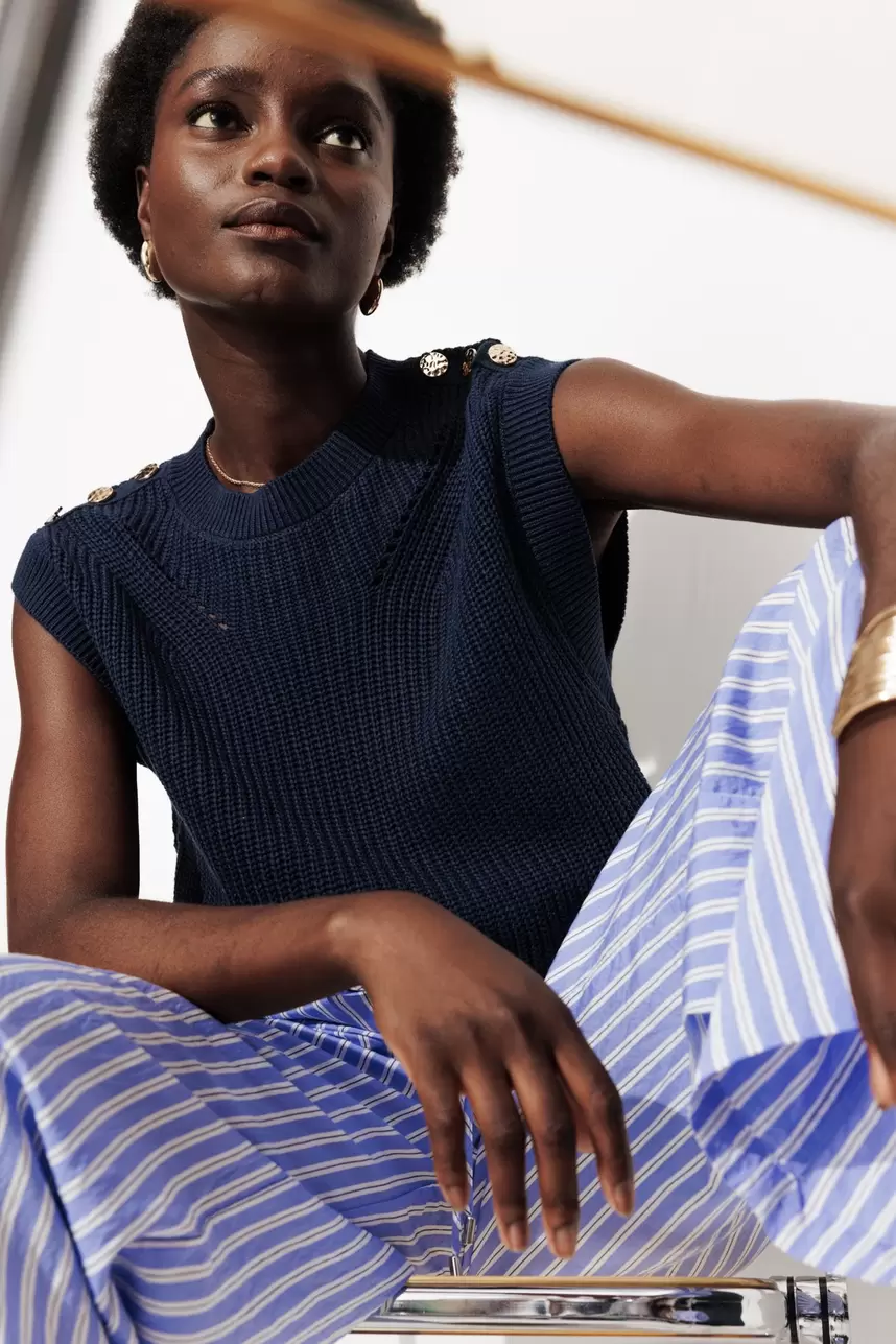 Ribbed sleeveless jumper