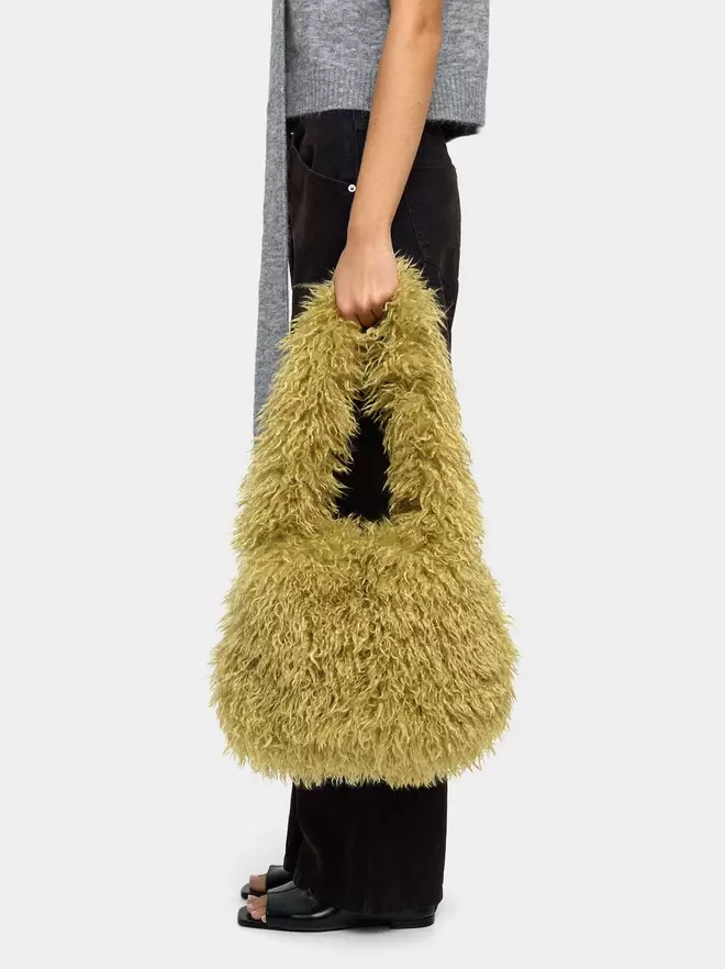 Tote bag with fur effect