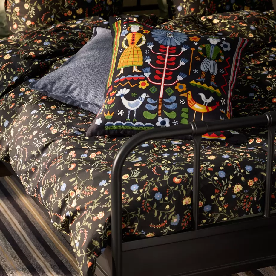 STJÄRNÖLAGERPOPPELBRUDKRUSBÄR