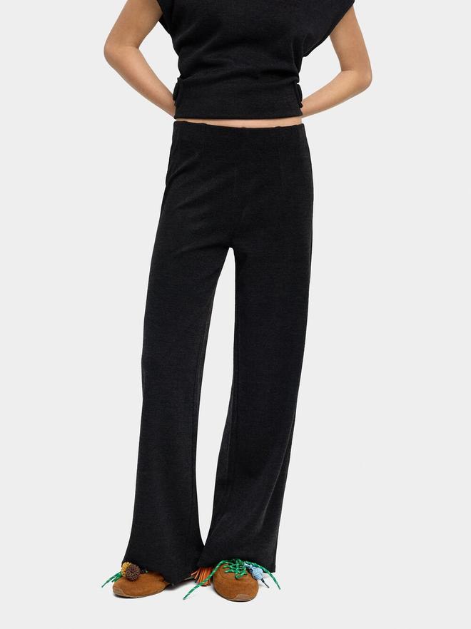 Trousers with elastic waist