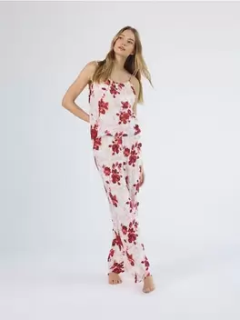 Kétrészes viszkóz pizsamaszett 13 995 HUF