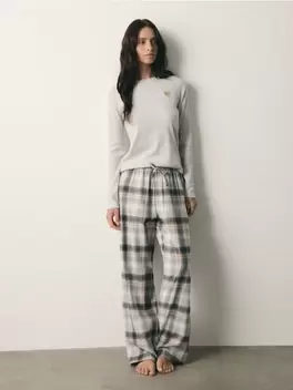 Kétrészes pizsama maci mintával 13 995 HUF