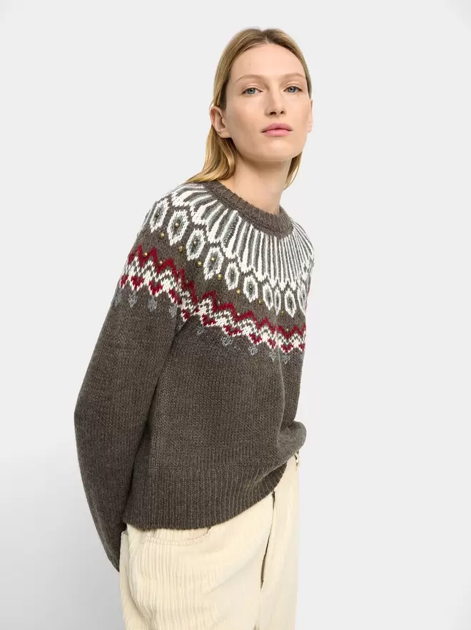 Sweater with jacquard knit