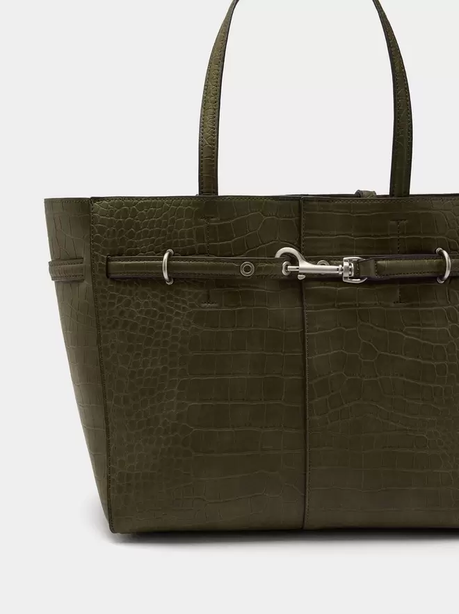 Shopper bag with animal embossing