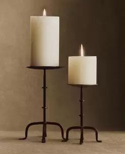 FOUR-LEGGED CHRISTMAS CANDLESTICK