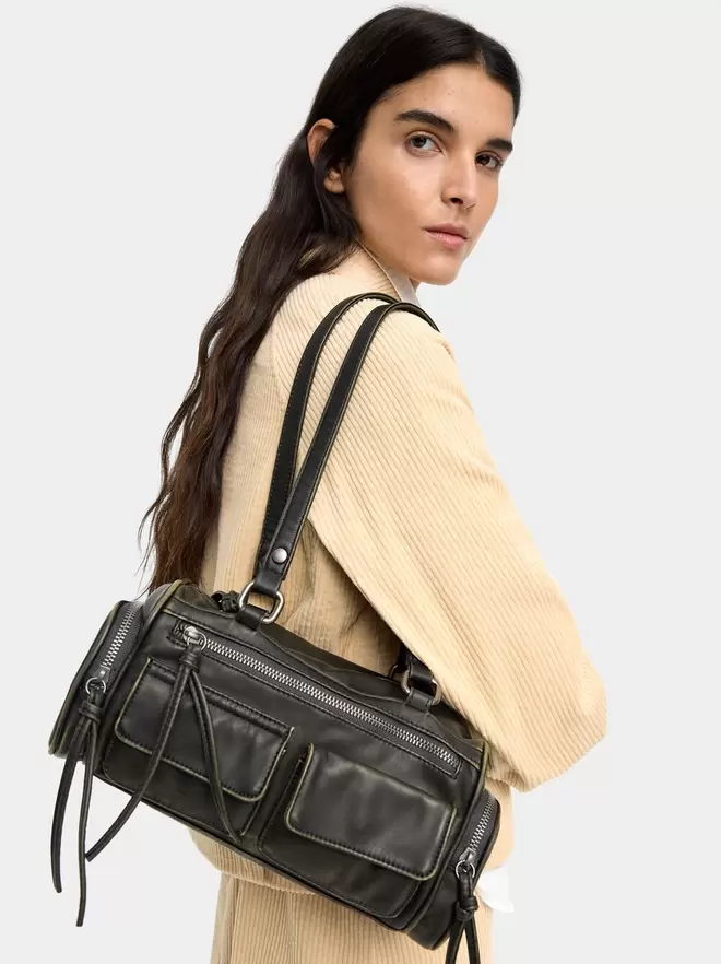 Rectangular shoulder bag