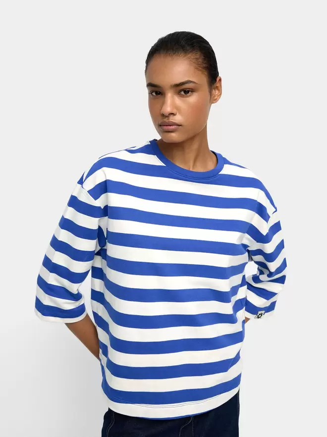 Sweatshirt with stripes