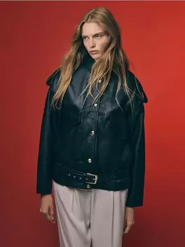 Báránybőr dzseki 59 995 HUF