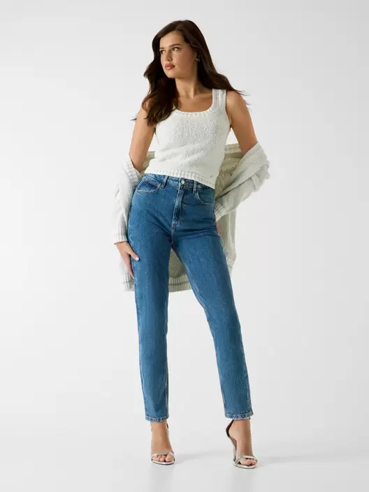 Mom fit jeans