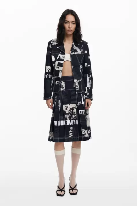 Newspaper zipper blazer