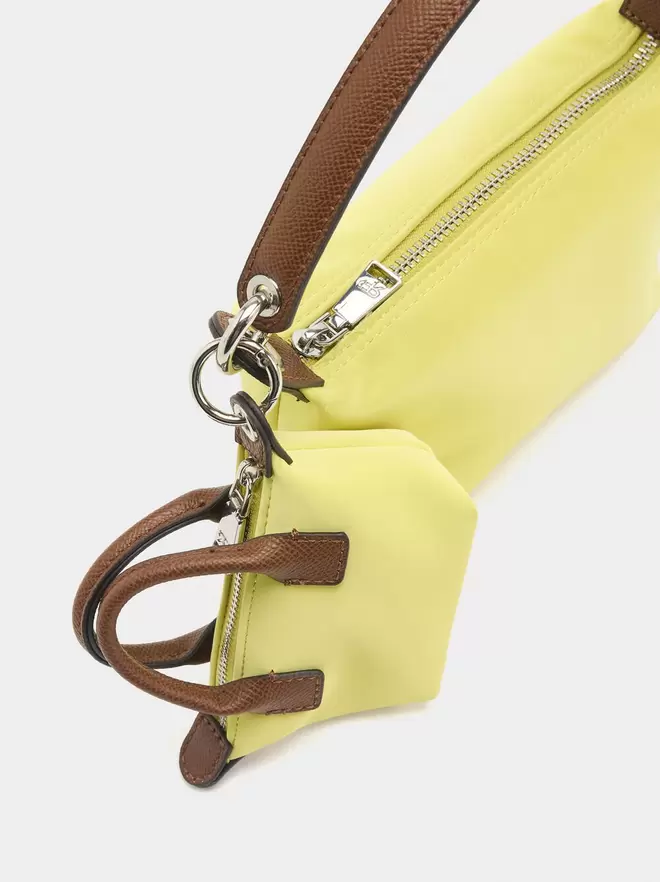 Shoulder bag with soft texture with pendant