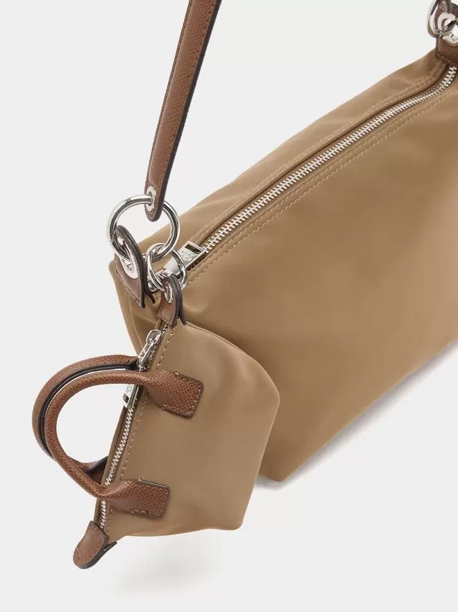 Shoulder bag with soft texture with pendant