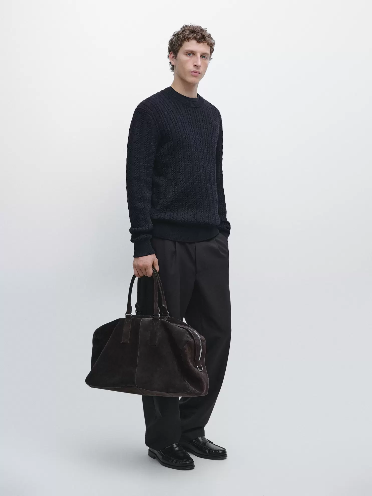 Cable-knit 100% cotton sweater with crew neck