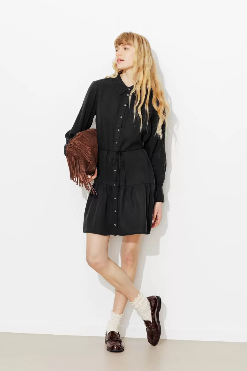 Short shirtdress