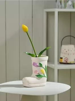 Virágmintás, gumicsizma alakú kerámia váza