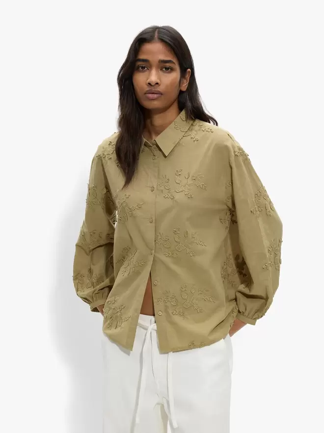 Shirt with cotton embroidery 100%