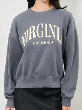 Kereknyakú pulóver