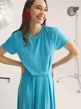 Virág alakú fülbevaló