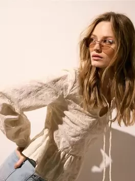 Pamutblúz hímzéssel