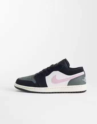 Nike Air Jordan 1 low trainers in black and white