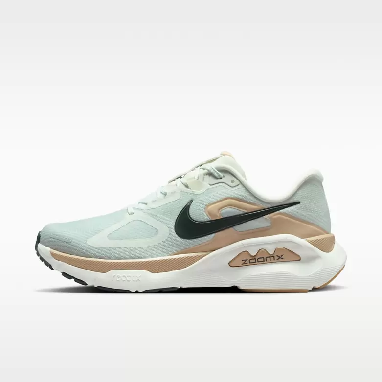 Nike Structure Plus