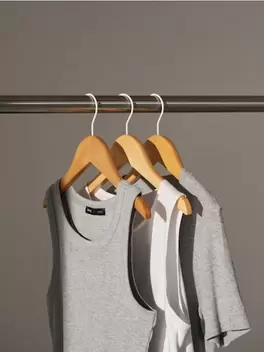 Fa vállfák készlete 3 pack