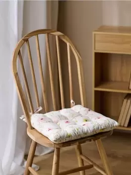 Székpárna virágmintával