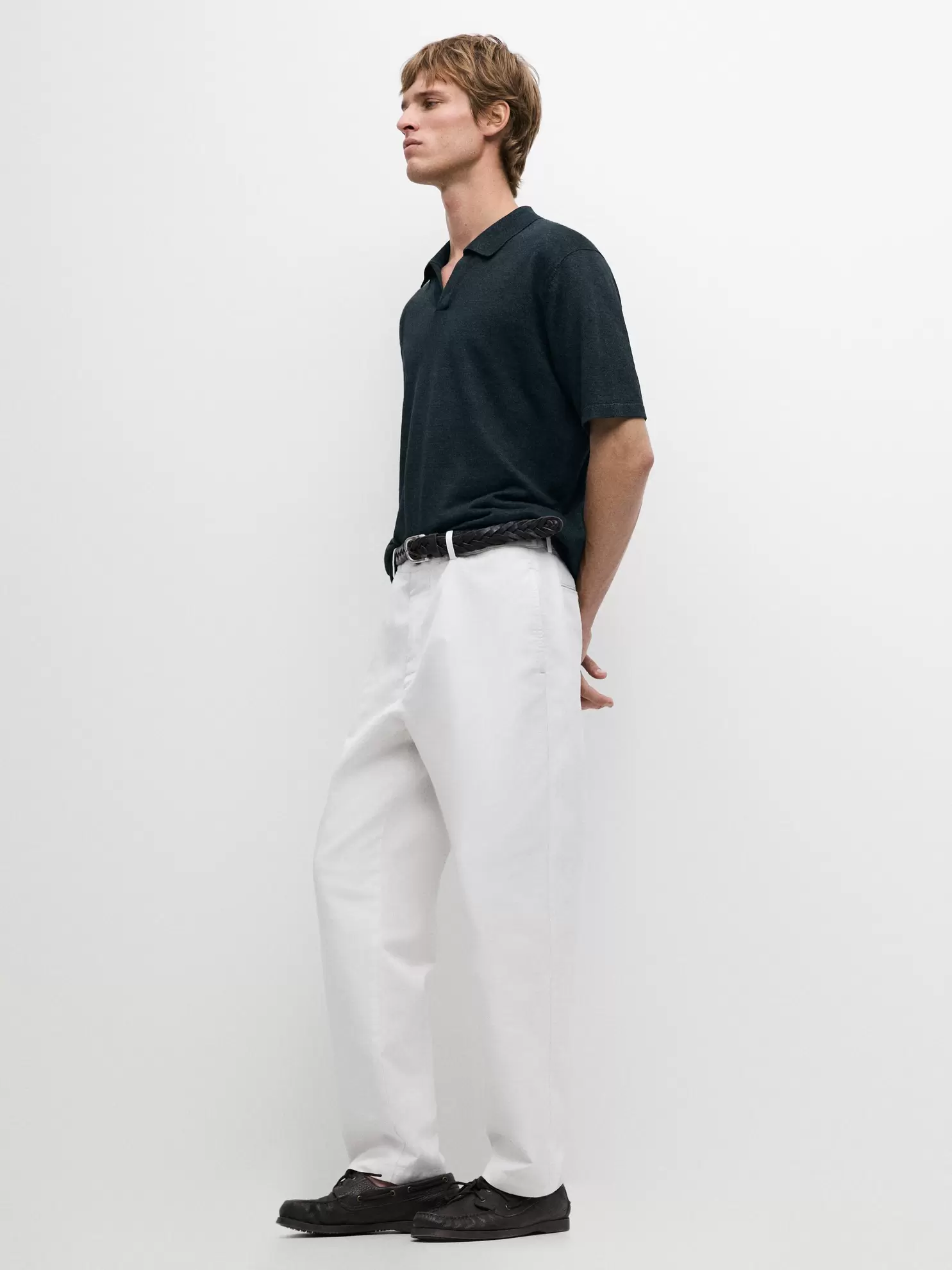 Linen V-neck polo sweater