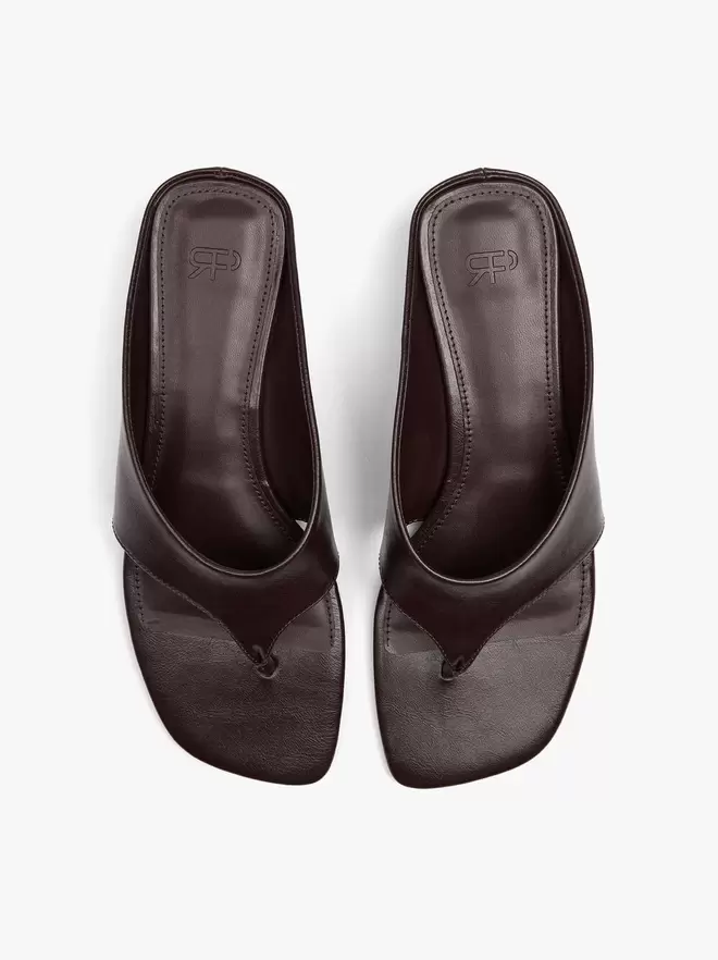 Sandals with wedge